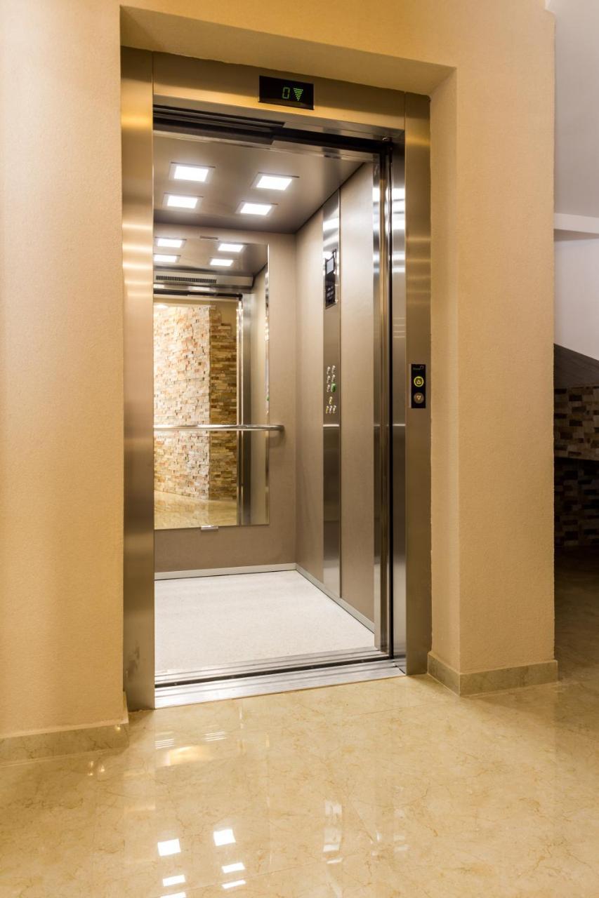Adriatik Lux Apartments ブドヴァ エクステリア 写真